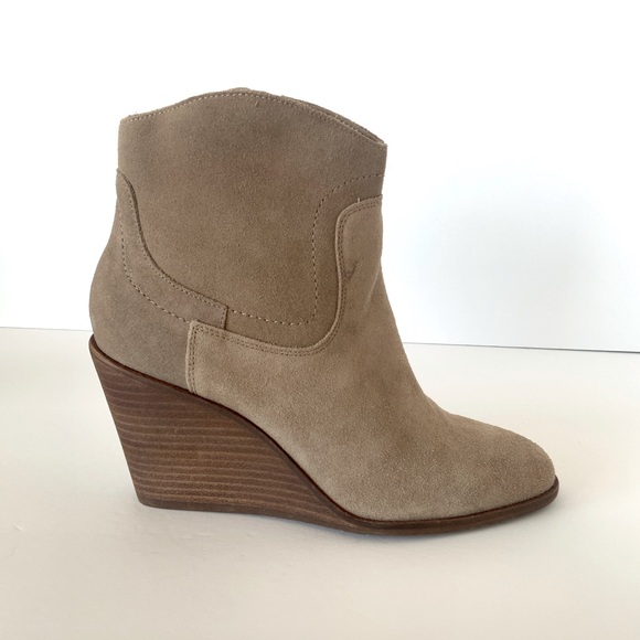Lucky Brand Waltz Tan Suede Leather Side Zip Wedge Ankle Booties Sz 9 & 10 NWT - Picture 3 of 13